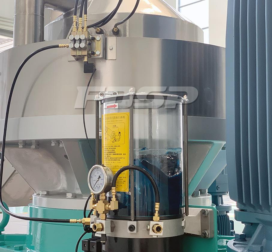 LZLH680系列立式生物質(zhì)制粒機(jī)